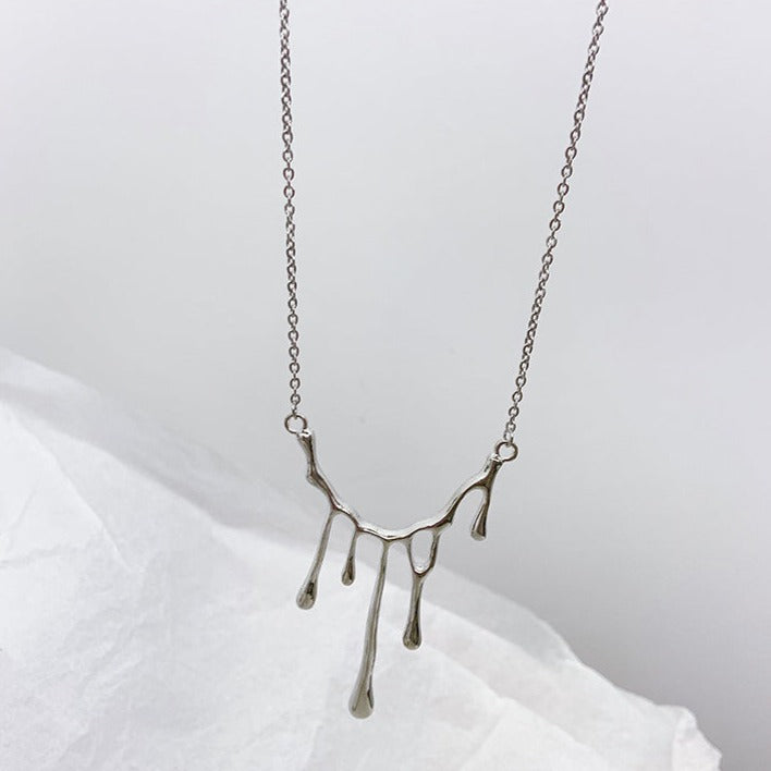 Aesthetic Clothing itGirl Shop Dripping Liquid Egirl Silver Metal Chain Necklace