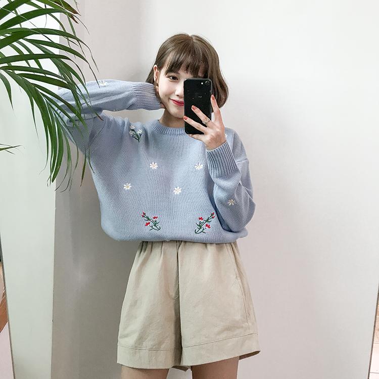 itGirl Shop COLORFUL SMALL FLOWERS FRONT EMBROIDERIES KNIT COZY SWEATER