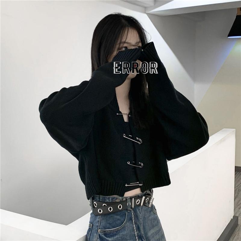 Edgy Huge Pins Loose Cropped Black Sweater
