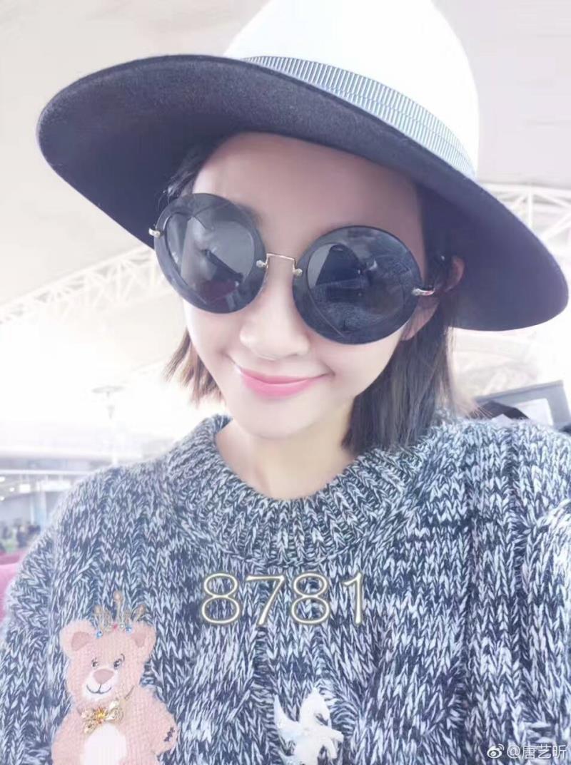 itGirl Shop GRADIENT COLORFUL HEARTS METALLIC FRAME ROUND GLASSES