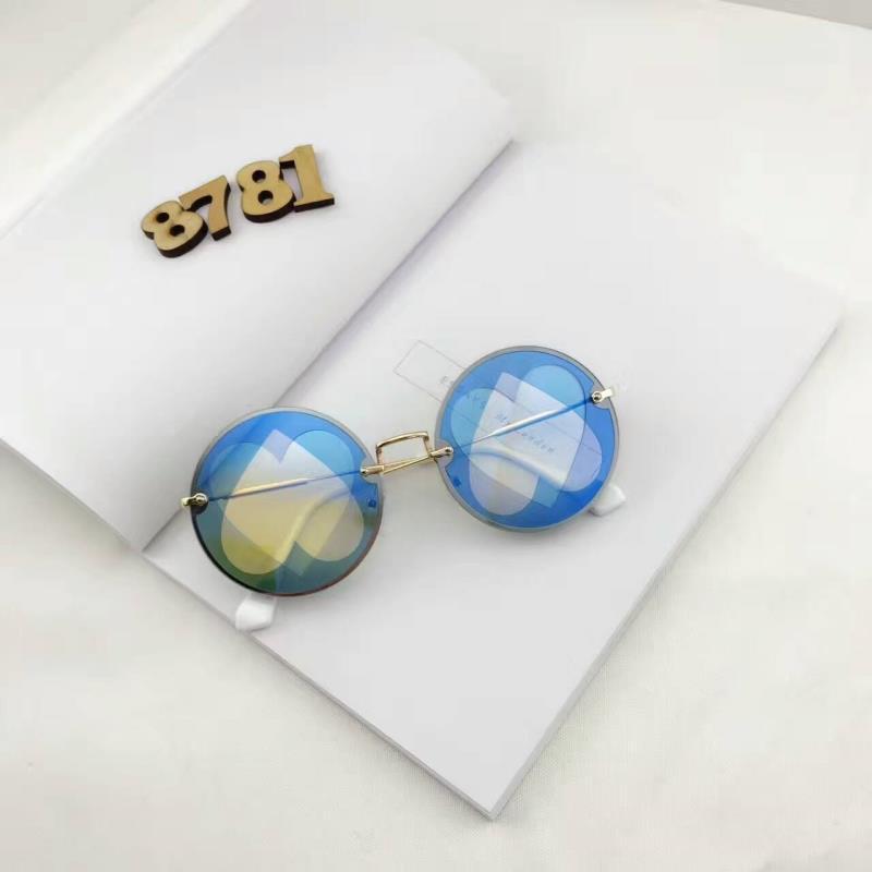 itGirl Shop GRADIENT COLORFUL HEARTS METALLIC FRAME ROUND GLASSES