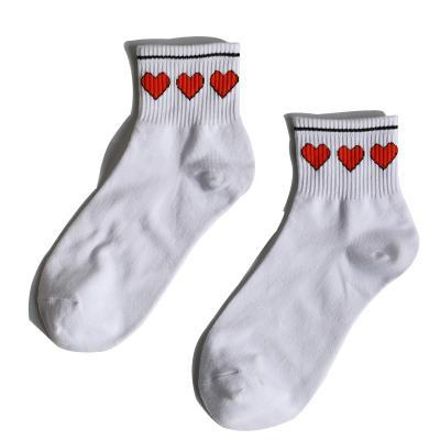 itGirl Shop SHORT WHITE ANKLE EMBROIDERY PATCHES SOCKS