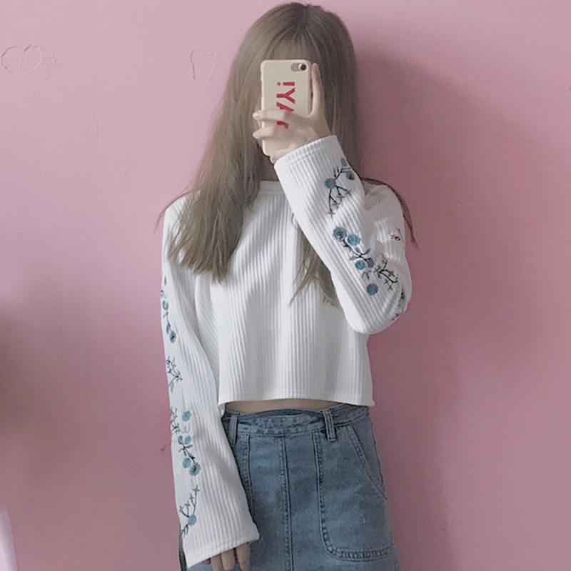 itGirl Shop SMALL FLOWERS EMBROIDERY SLEEVE KNIT O-NECK SWEATER
