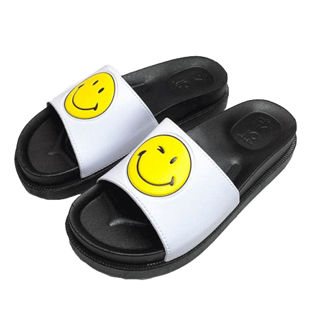 SMILE FACE RUBBER HOME SLIPPERS - itGirl Shop