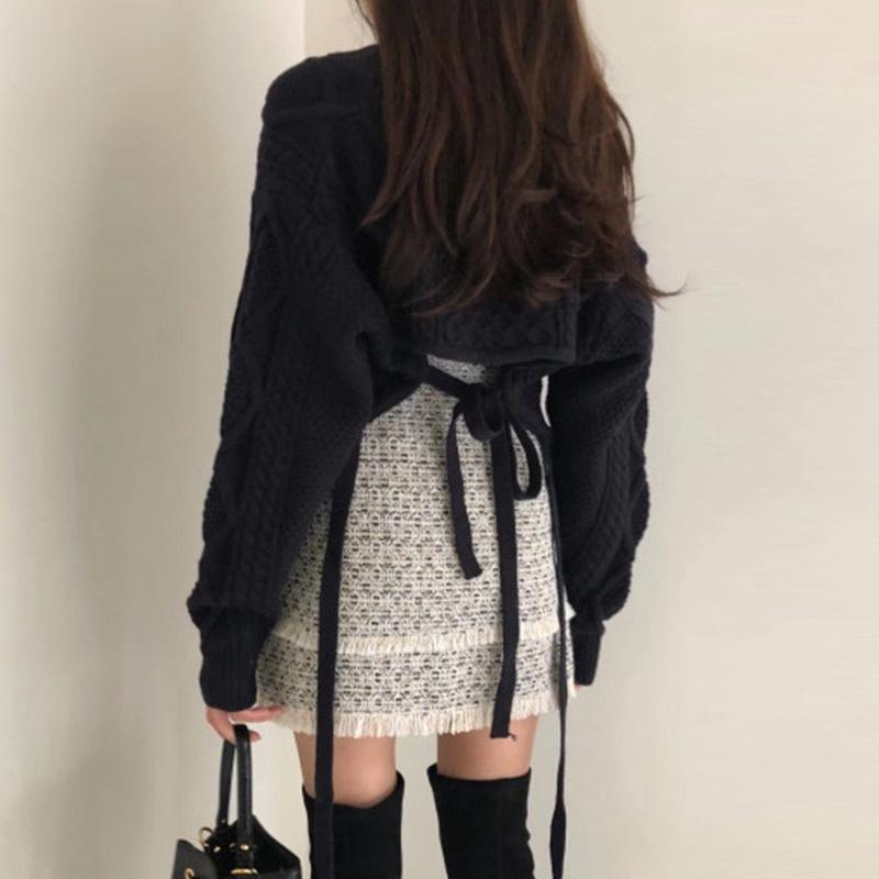 itGirl Shop VINTAGE LOOSE KNIT BRAIDS SWEATER + SMALL SKIRT