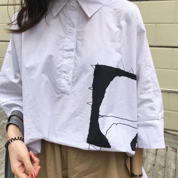 itGirl Shop WHITE ABSTRACT LINE ART STITCHING LOOSE SHIRT